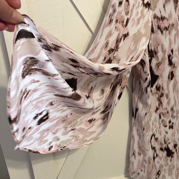 New Directions , flowy , multi pink & blush shades- beautiful blouse - Picture 2 of 4